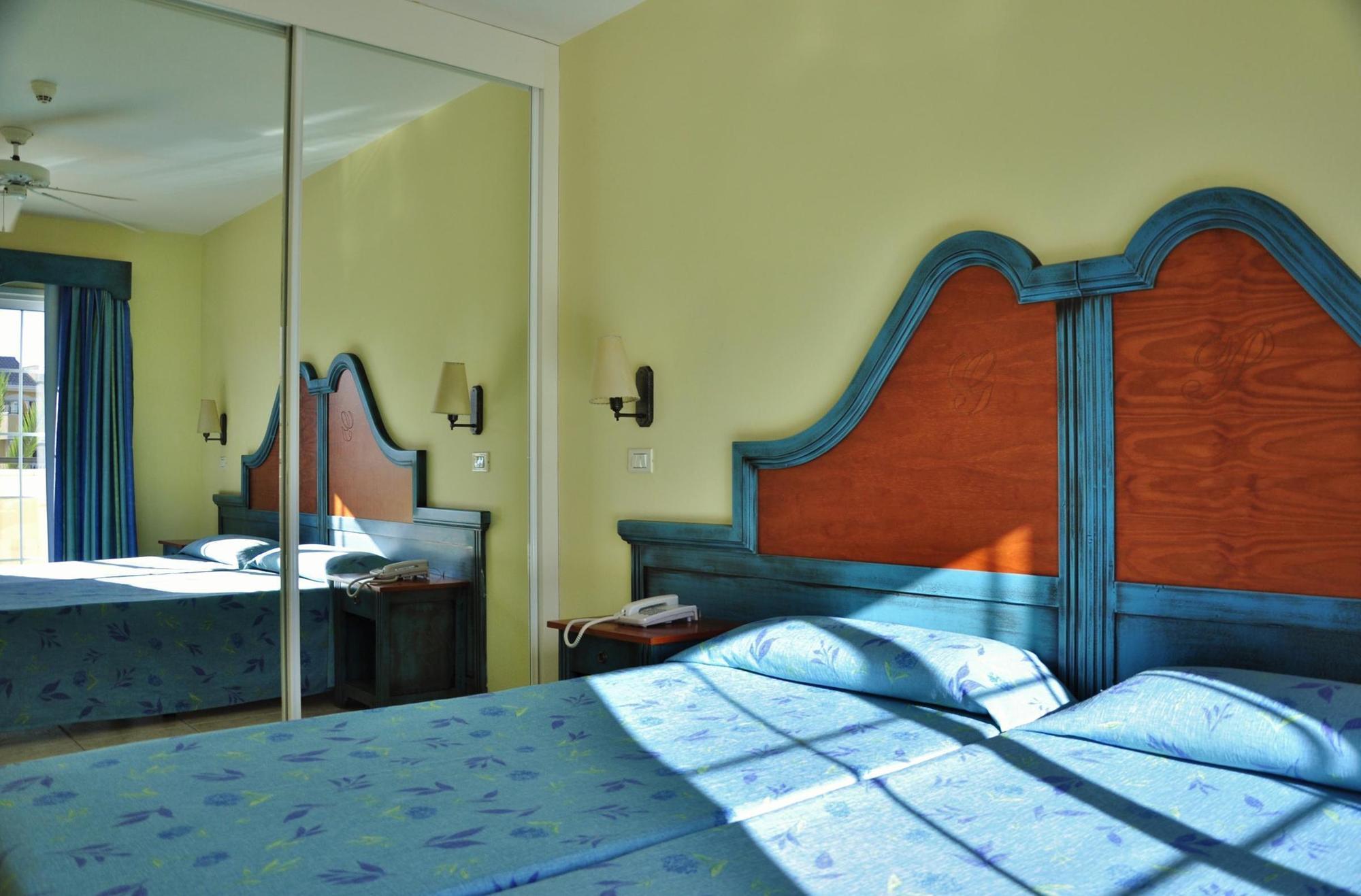 Apartamentos Granada Park Playa de las Americas  Eksteriør bilde